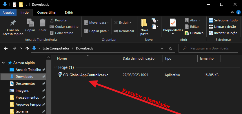 Windows Explorer na pasta Downloads exibindo o arquivo GO-Global.AppController.exe com anotação "Executar o instalador"