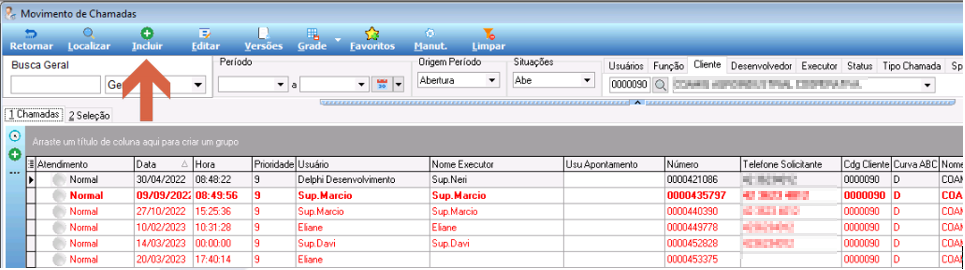 Tela Movimento de Chamadas com barra de ferramentas (Retornar, Localizar, Incluir, Editar, Versões, Grade, Favoritos, Manut., Limpar); seta indicando o botão "Incluir"; grid exibe chamadas da COAMIG com colunas Atendimento, Data, Hora, Prioridade, Usuário, Nome Executor, Número