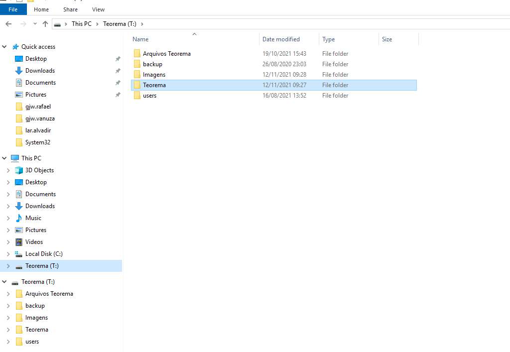 Windows Explorer aberto no disco Teorema (T:) mostrando as pastas: Arquivos Teorema, backup, Imagens, Teorema (selecionada) e users
