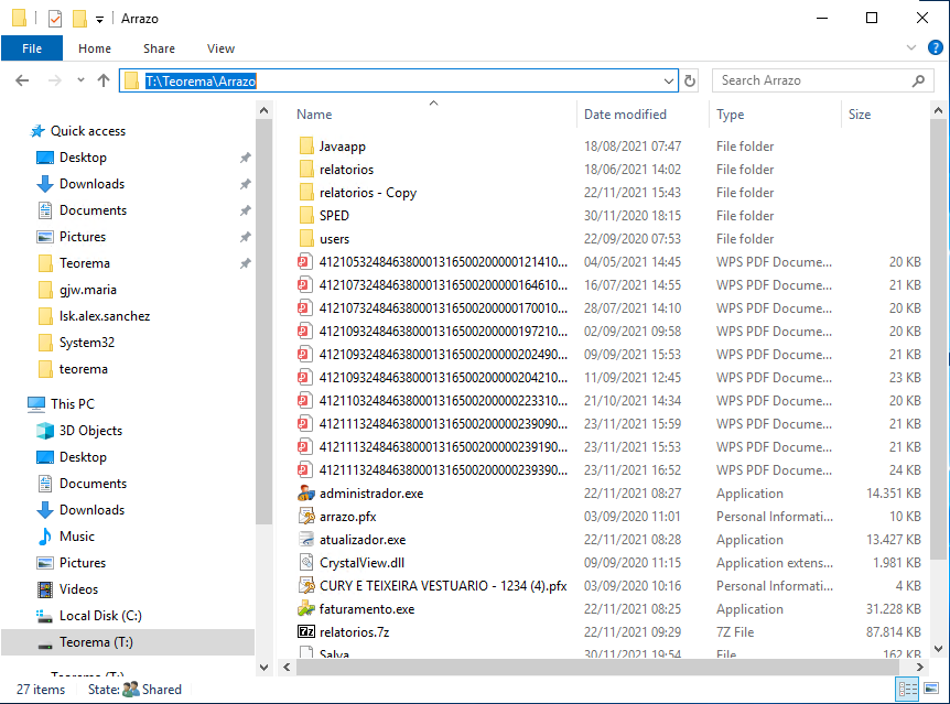 Explorer mostrando pasta T:\Teorema\Arrazo com executáveis administrador.exe, atualizador.exe, faturamento.exe, arquivo relatorios.7z e subpastas Javaapp, relatorios, relatorios - Copy, SPED, users