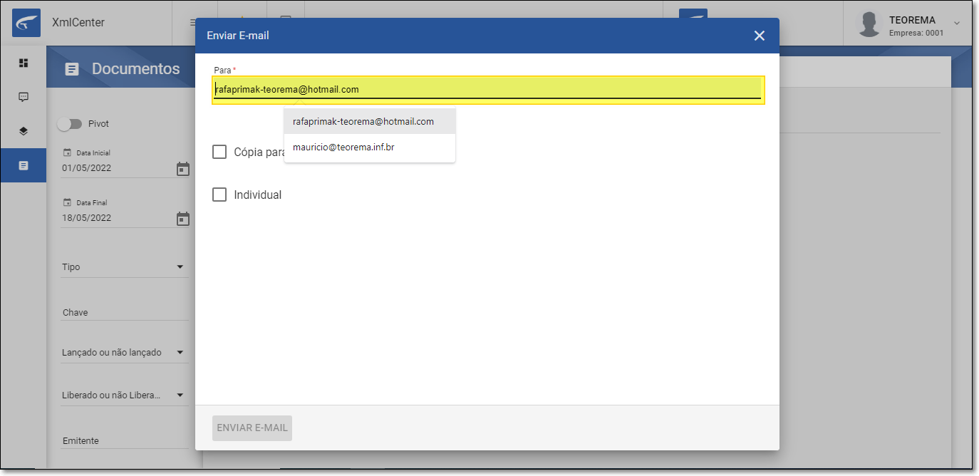XMLCenter — modal "Enviar E-mail" com campo "Para" preenchido e lista de sugestões de endereços; opções "Cópia para" e "Individual" disponíveis; botão "ENVIAR E-MAIL" visível