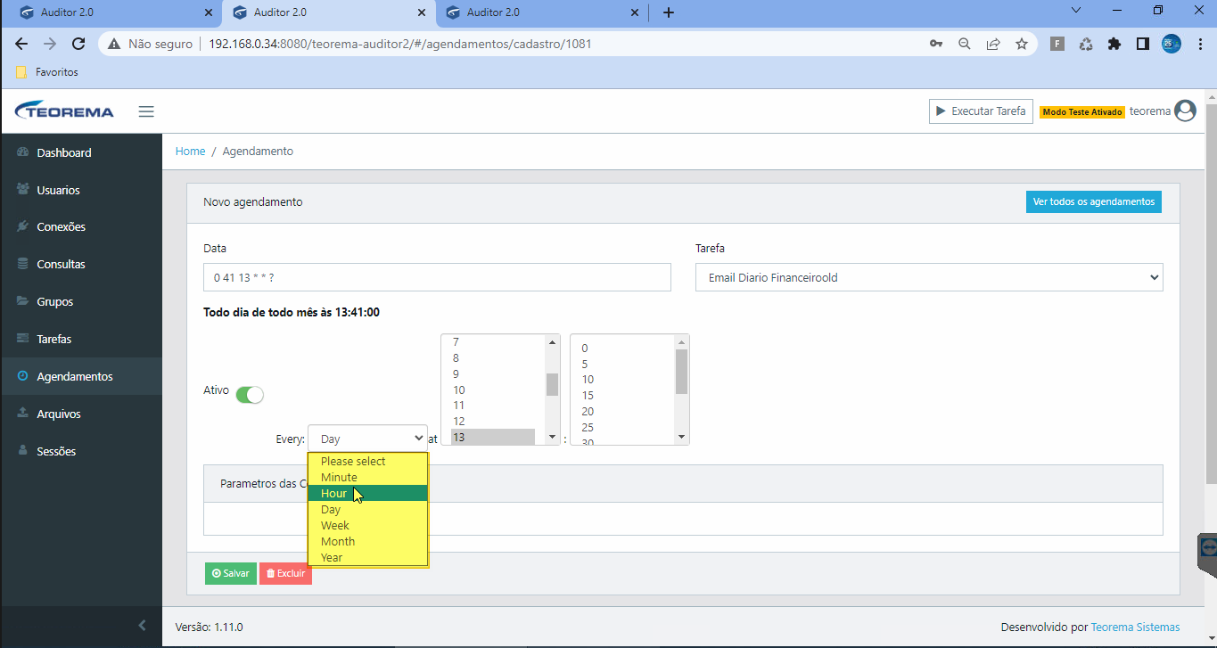 Dropdown Every aberto com opções Please select, Minute, Hour (em destaque), Day, Week, Month, Year