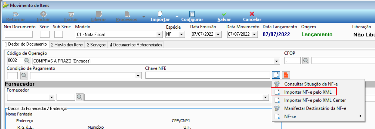 Tela Movimento de Itens com campos Nro Documento, Série, Sub Série, Modelo 01 - Nota Fiscal, Espécie NF, datas e campo Chave NFE; menu suspenso aberto ao lado do campo exibindo opções Consultar Situação da NF-e, Importar NF-e pelo XML (destacado), Importar NF-e pelo XML Center, Manifestar Destinatário da NF-e e NF-se