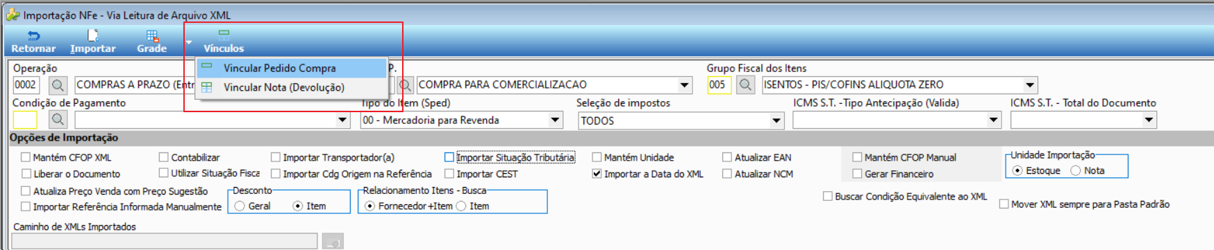Menu suspenso do botão Vínculos com as opções Vincular Pedido Compra (destacada) e Vincular Nota (Devolução)