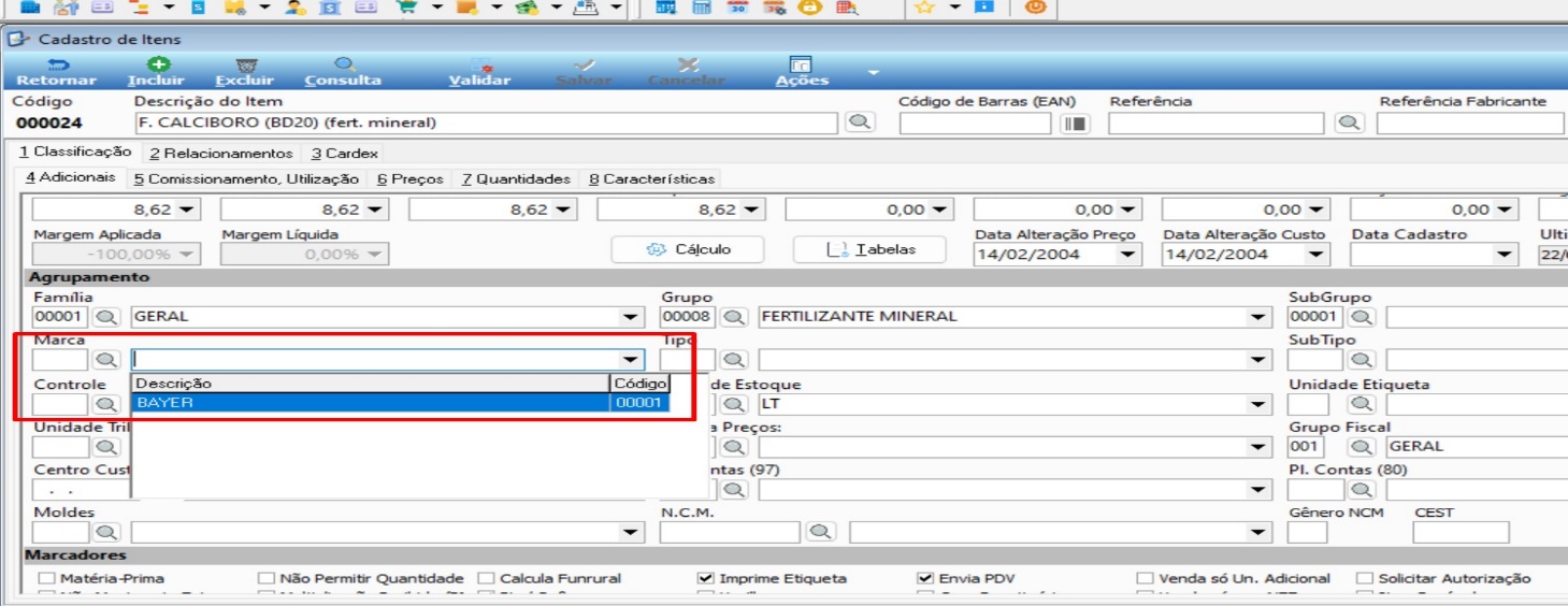 Tela Cadastro de Itens com o campo Marca exibindo o dropdown com a opção "BAYER" (código 00001) destacada