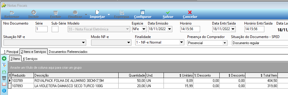Tela Notas Fiscais na aba "2 Itens e Serviços" com duas linhas importadas: Reduzido 103789 ROYALPACK FOLHA DE ALUMINIO 30CMX7,5M (50 UN, R$ 8,09, Total R$ 404,50) e Reduzido 107893 LA VIOLETERA DAMASCO SECO TURCO 100G (20 UN, R$ 15,99, Total R$ 319,80)