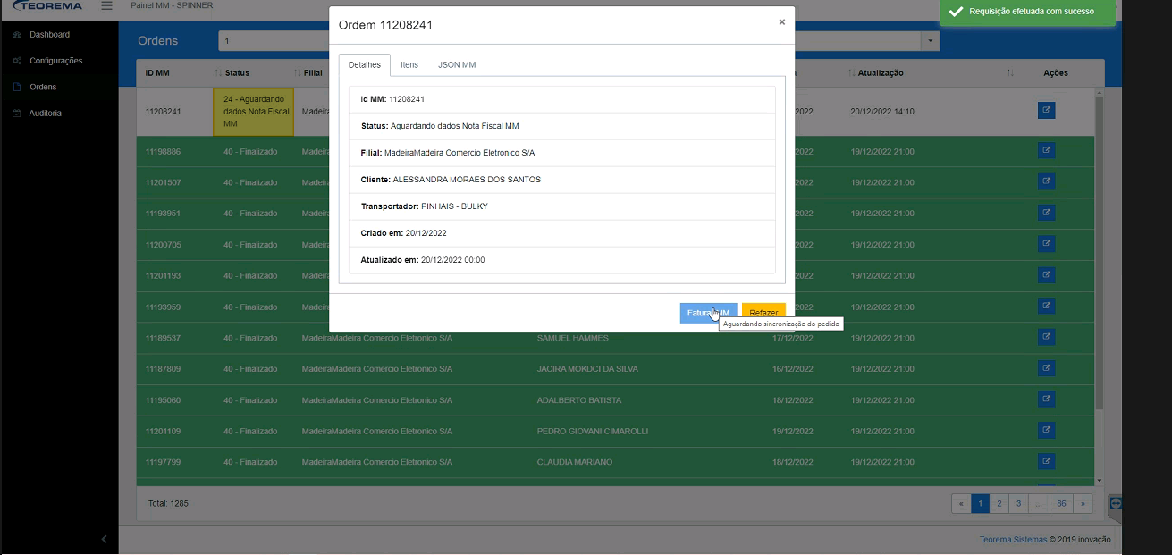 Painel MM — lista de ordens com a primeira linha exibindo status "24 - Aguardando dados Nota Fiscal MM" para a ordem 11208241
