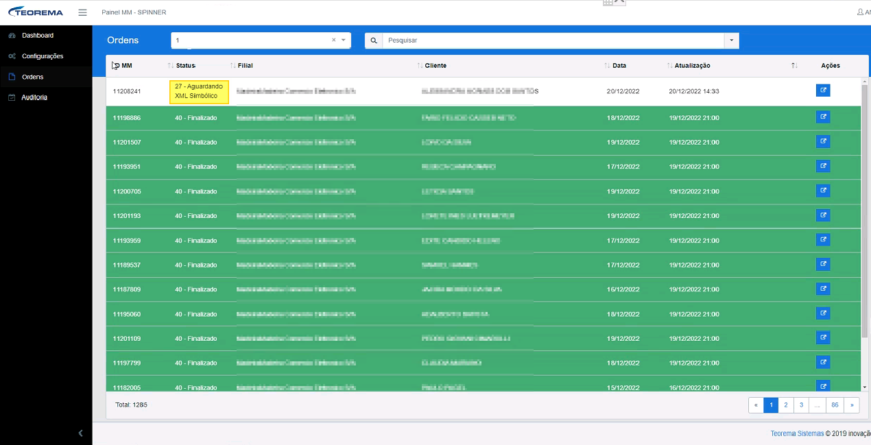 Painel MM — lista de ordens com a primeira linha exibindo status "27 - Aguardando XML Simbólico" para a ordem 11208241