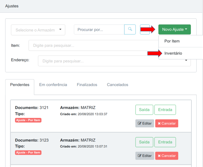 Tela Ajustes com setas indicando o botão Novo Ajuste e a opção Inventário no menu suspenso, sobre a lista de pedidos pendentes com botões Saída, Entrada, Editar e Cancelar
