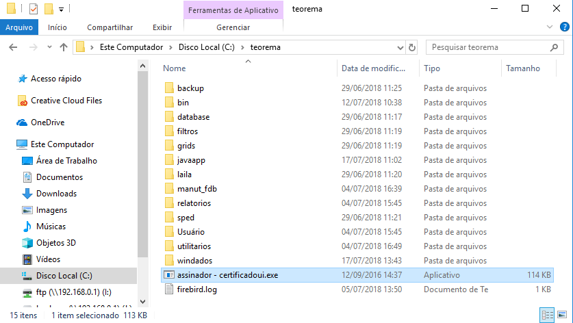 Windows Explorer aberto em C:\teorema exibindo o arquivo "assinador - certificadoui.exe" selecionado entre as subpastas da instalação Teorema (backup, bin, database, filtros, grids, javaapp, etc.)