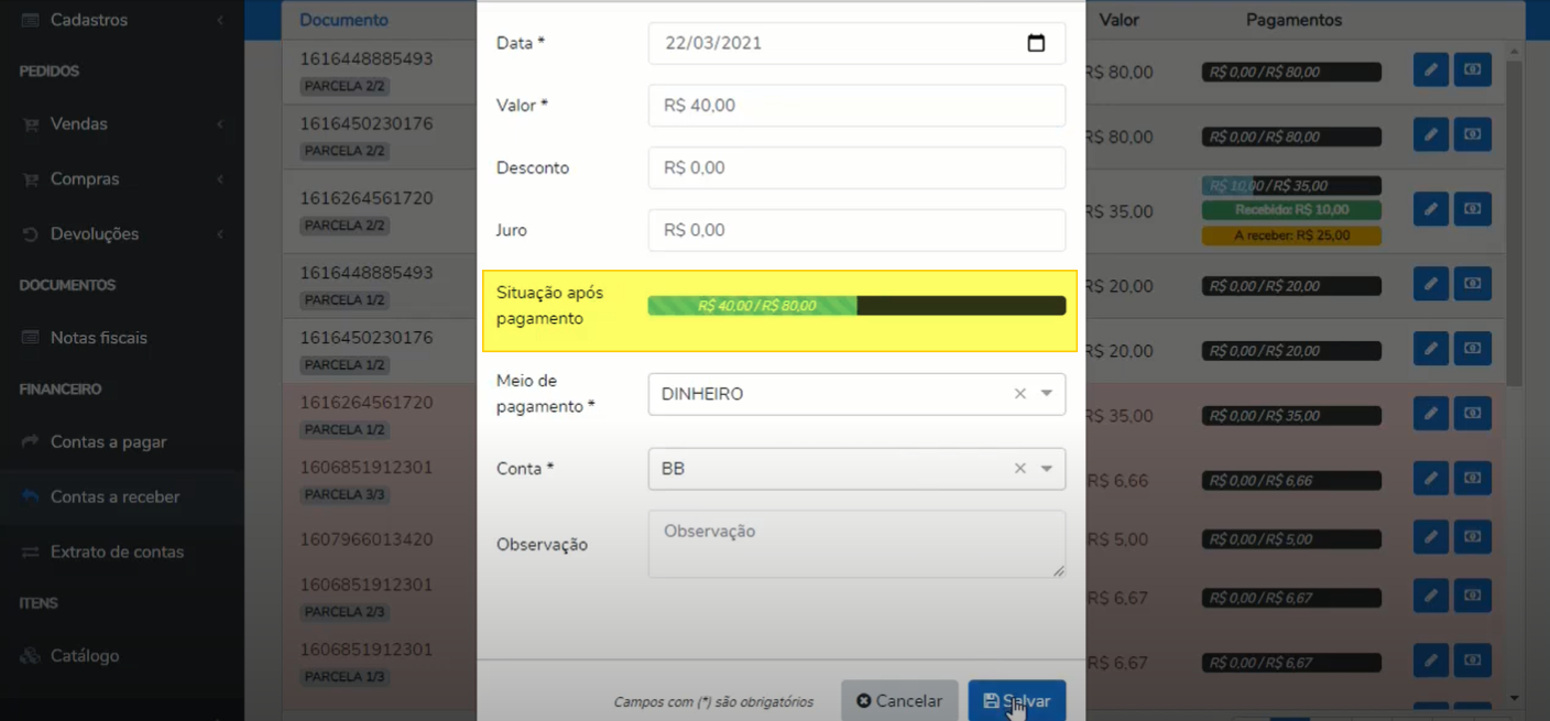 Janela de recebimento com o valor pago menor que o devido e a barra "Situação após pagamento" destacada mostrando o recálculo, com o meio de pagamento DINHEIRO e a conta BB selecionados.
