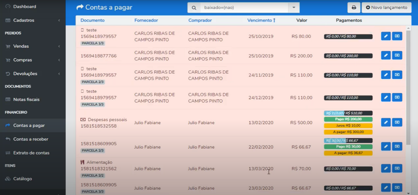 Tela de Contas a pagar com a listagem de documentos (colunas Documento, Fornecedor, Comprador, Vencimento, Valor e Pagamentos) e os status de pagamento coloridos.