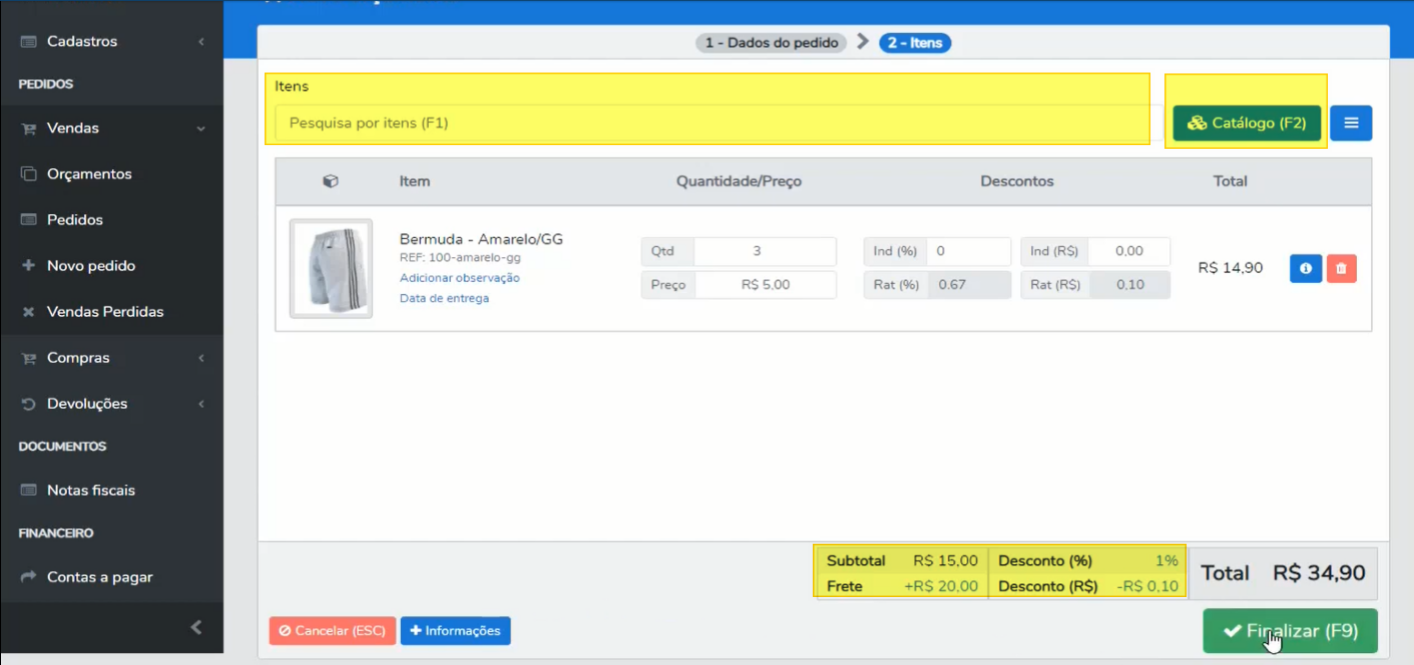 Tela "Novo orçamento", etapa "2 - Itens", com o campo "Pesquisa por itens (F1)", o botão "Catálogo (F2)", o item adicionado (Bermuda - Amarelo/GG) com Quantidade/Preço e Descontos, os totais (Subtotal, Frete, Desconto e Total) e o botão "Finalizar (F9)".