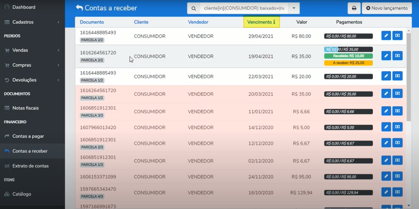 Tela de Contas a receber com a listagem de documentos ordenada por vencimento, exibindo linhas em branco (a vencer) e em vermelho (vencidas).