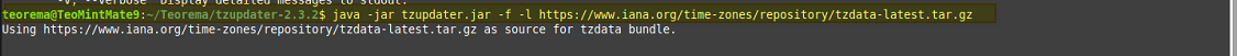 Terminal Linux exibindo o comando java -jar tzupdater.jar executado com sucesso e a mensagem "Using https://www.iana.org/time-zones/repository/tzdata-latest.tar.gz as source for tzdata bundle."
