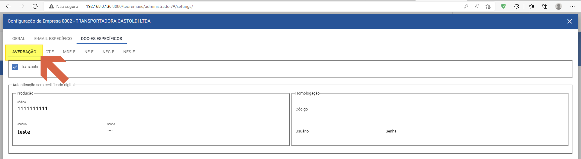 Janela DOC-ES ESPECÍFICOS com subaba AVERBAÇÃO (destacada) e subabas CT-E, MDF-E, NF-E, NFC-E, NFS-E; seção Autenticação sem certificado digital com subseção Produção exibindo campos Código, Usuário e Senha e subseção Homologação com campos Código, Usuário e Senha em branco