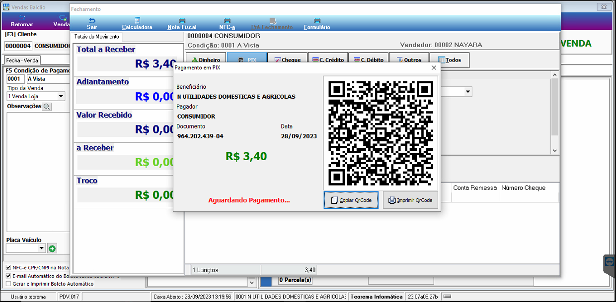 Tela de Fechamento do Vendas PDV com janela modal "Pagamento em PIX" sobreposta, exibindo campos Beneficiário (N UTILIDADES DOMESTICAS E AGRICOLAS), Pagador (CONSUMIDOR), Documento (964.202.439-04), Data (28/09/2023), valor R$ 3,40, QR Code gerado, mensagem "Aguardando Pagamento..." e botões Copiar QrCode e Imprimir QrCode