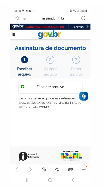 Portal assinador.iti.br — tela "Assinatura de documento" na etapa 1 (Escolher arquivo), com botão "Escolher arquivo" e instrução sobre extensões aceitas (.DOC, .DOCX, .ODT, .JPG, .PNG ou .PDF, até 100MB)