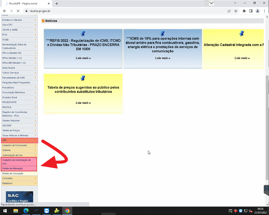Portal Receita PR com menu lateral expandido, seta apontando para os itens "Autorização de Uso" e "Pedido de Alteração de Uso" dentro do grupo UDP