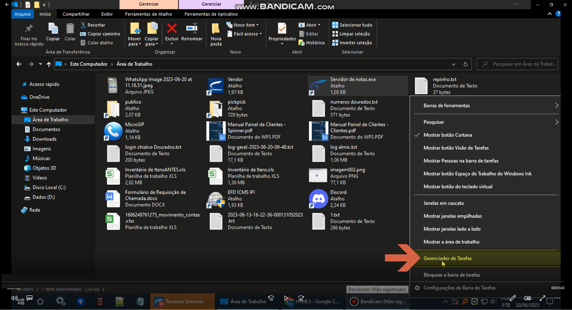 Área de Trabalho do Windows com menu de contexto exibindo a opção "Gerenciador de Tarefas" realçada