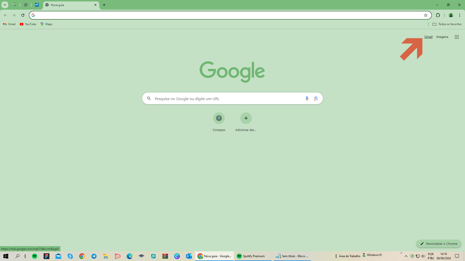 Chrome com barra de favoritos mostrando Gmail, YouTube e Maps; seta aponta para Gmail