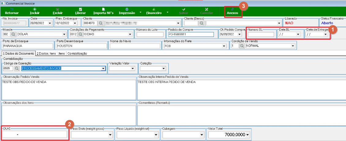 Tela Commercial Invoice com campos preenchidos de fls. invoice, data de embarque, cliente, condições de pagamento, porto de embarque, porto de desembarque, nome do navio, DUE, peso bruto, peso líquido e valor total, com o botão Anexos indicado