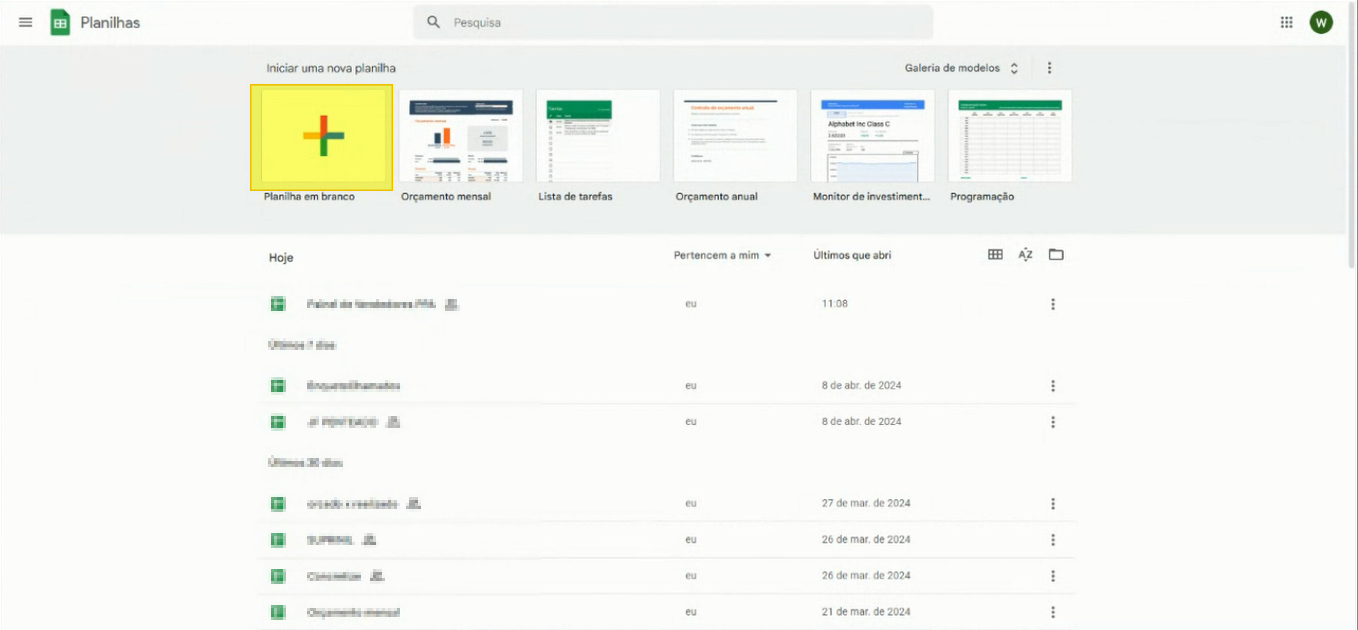 Google Sheets com opções de modelos; o item Planilha em branco está destacado