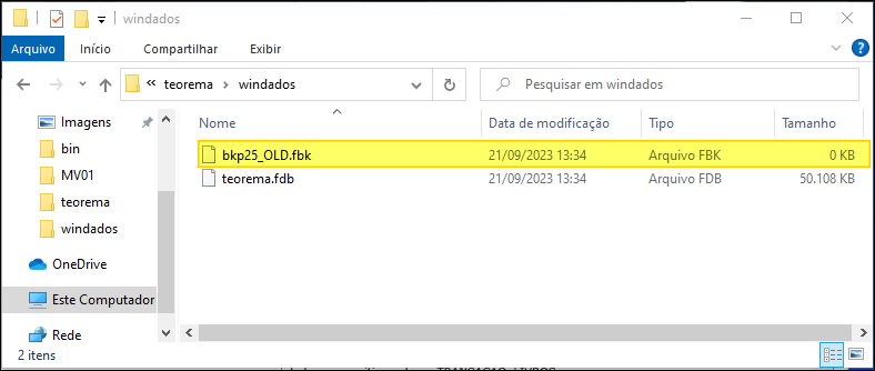 Windows Explorer na pasta C:\teorema\windados exibindo os arquivos bkp25_OLD.fbk (Arquivo FBK) e teorema.fdb (Arquivo FDB)