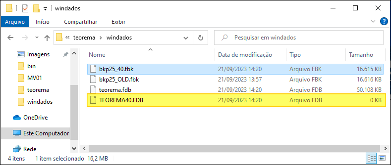 Windows Explorer na pasta C:\teorema\windados exibindo: bkp25_40.fbk, bkp25_OLD.fbk, teorema.fdb e TEOREMA40.FDB (destacado, 0 KB — restore em andamento)