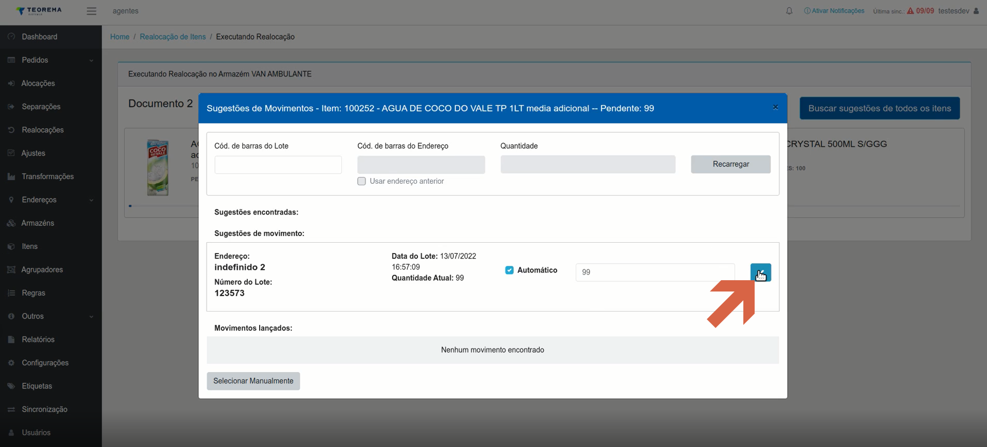 Sugestão de movimento do item com a opção Automático marcada e seta apontando para o botão de check de confirmação