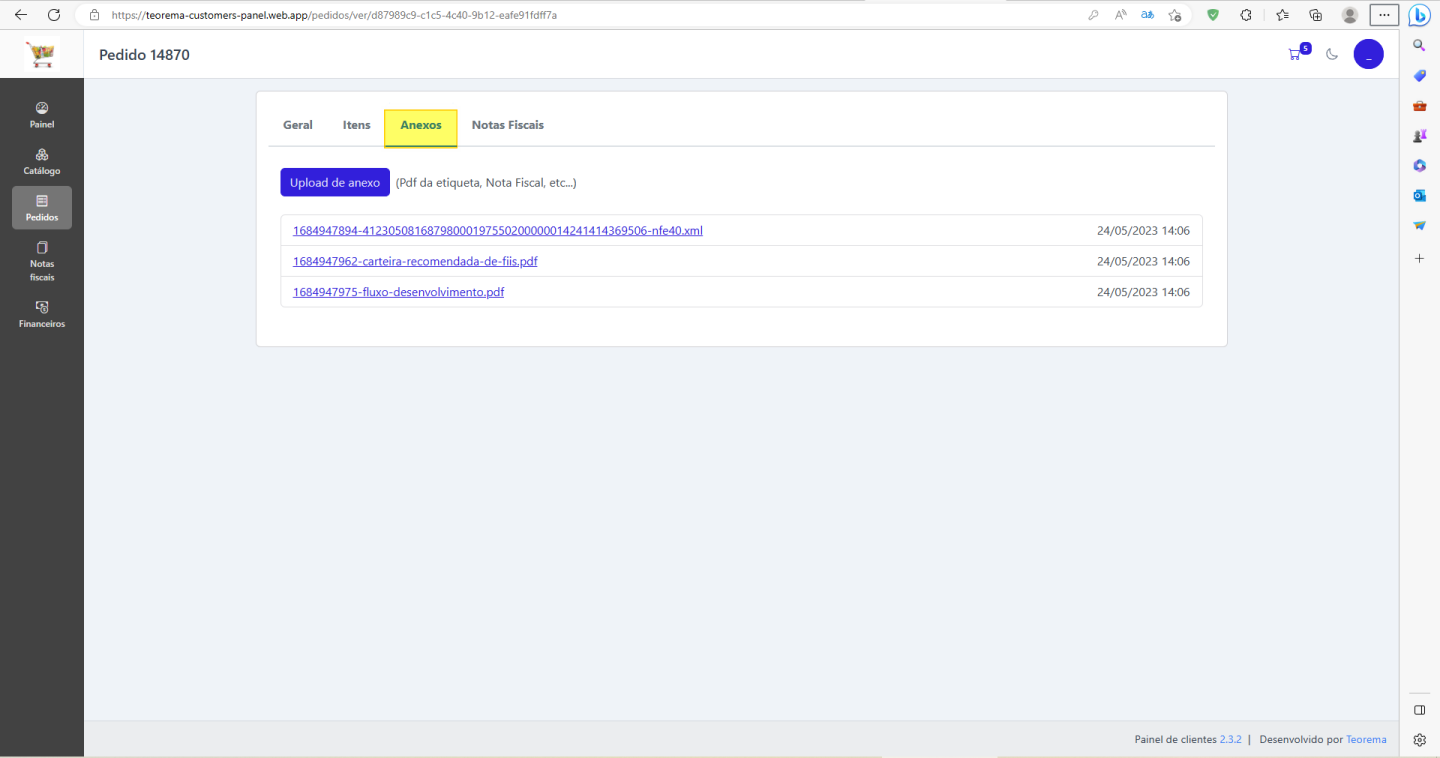 Tela Pedido 14870 — aba Anexos com três arquivos listados (XML de NF-e e dois PDFs) com datas 24/05/2023 14:06; botão "Upload de anexo" visível