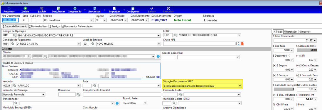 Tela de Movimento de Itens com o campo Situação Documento SPED preenchido como "Escrituração extemporânea de documento regular" na seção de dados do documento