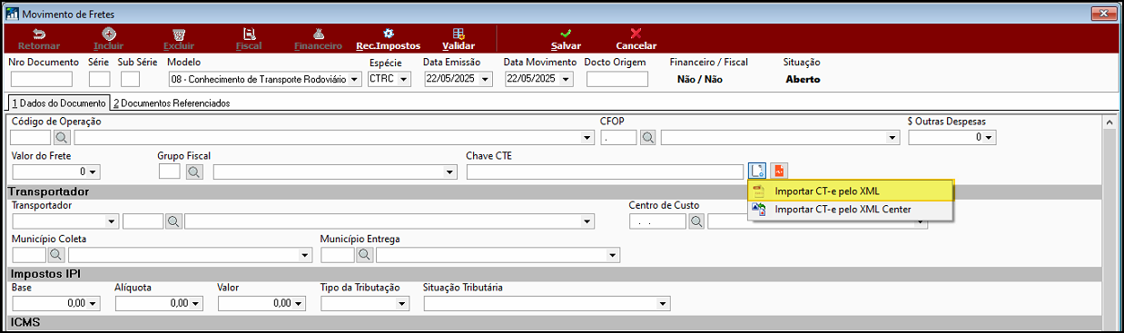 Tela Movimento de Fretes com o menu dropdown ao lado do campo Chave CTE exibindo as opções "Importar CT-e pelo XML" (destacado em amarelo) e "Importar CT-e pelo XML Center"