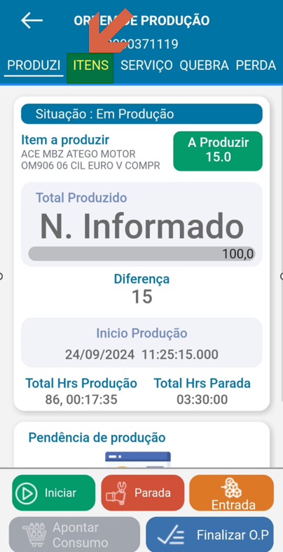 Tela da aba ITENS de uma O.P. com situação "Em Produção", item "ACE MBZ ATEGO MOTOR OM906 06 CIL EURO V COMPR", quantidade "A Produzir 15.0", diferença 15 e botões de ação na parte inferior