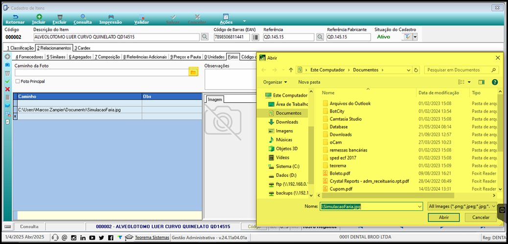 Tela Cadastro de Itens com diálogo Abrir do Windows Explorer sobreposto; campo Caminho da Foto preenchido e árvore de pastas com lista de arquivos visível para seleção da imagem
