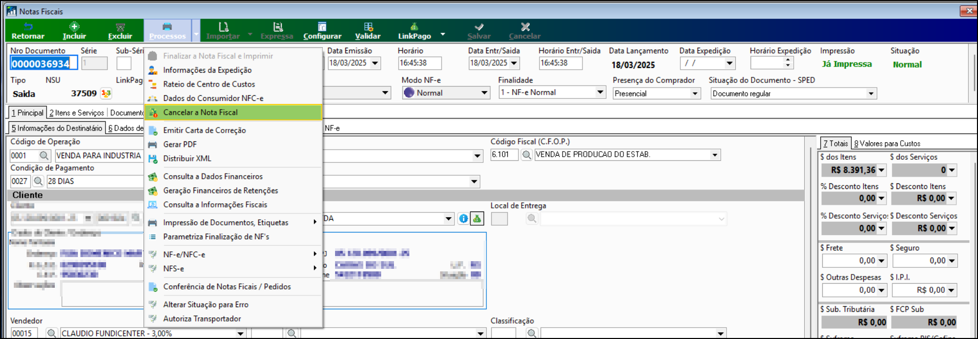 Tela de detalhes da NF-e com o menu Processos aberto e a opção Cancelar Nota Fiscal disponível