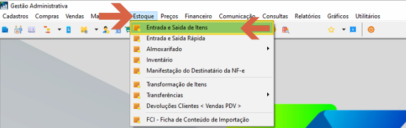 Menu Estoque expandido com a opção Entrada e Saída de Itens destacada por setas