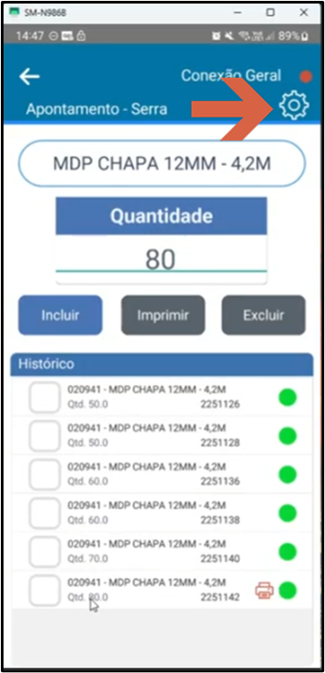 Tela de Apontamento - Serra com campo "Conexão Geral" em vermelho, seta apontando para o ícone de engrenagem no canto superior direito, Histórico com seis registros incluindo um com ícone de impressora e bolinha vermelha (código 2251142, Qtd. 60.0)