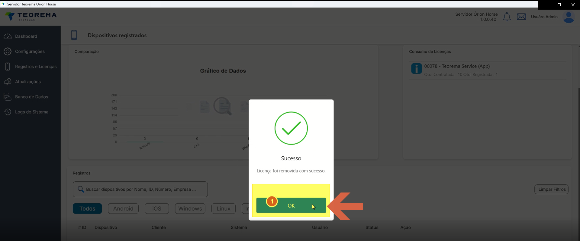 Tela Dispositivos registrados com janela de sucesso exibindo ícone de verificação e mensagem Licença foi removida com sucesso; botão OK em destaque