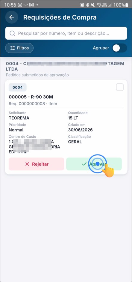 Tela de requisição com dois botões destacados: "Rejeitar" (rosa) e "Aprovar" (verde)