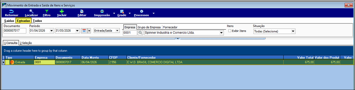 Tela Movimento de Entrada e Saída de Itens e Serviços, aba Entradas, com filtro por período 01/04/2026 a 31/05/2026, empresa 0001, fornecedor Spinner Industria e Comercio Ltda., exibindo documento 0000007017 com CFOP 2.556, fornecedor E.W.D. Brasil Comercio Digital Ltda., valor total 675,00
