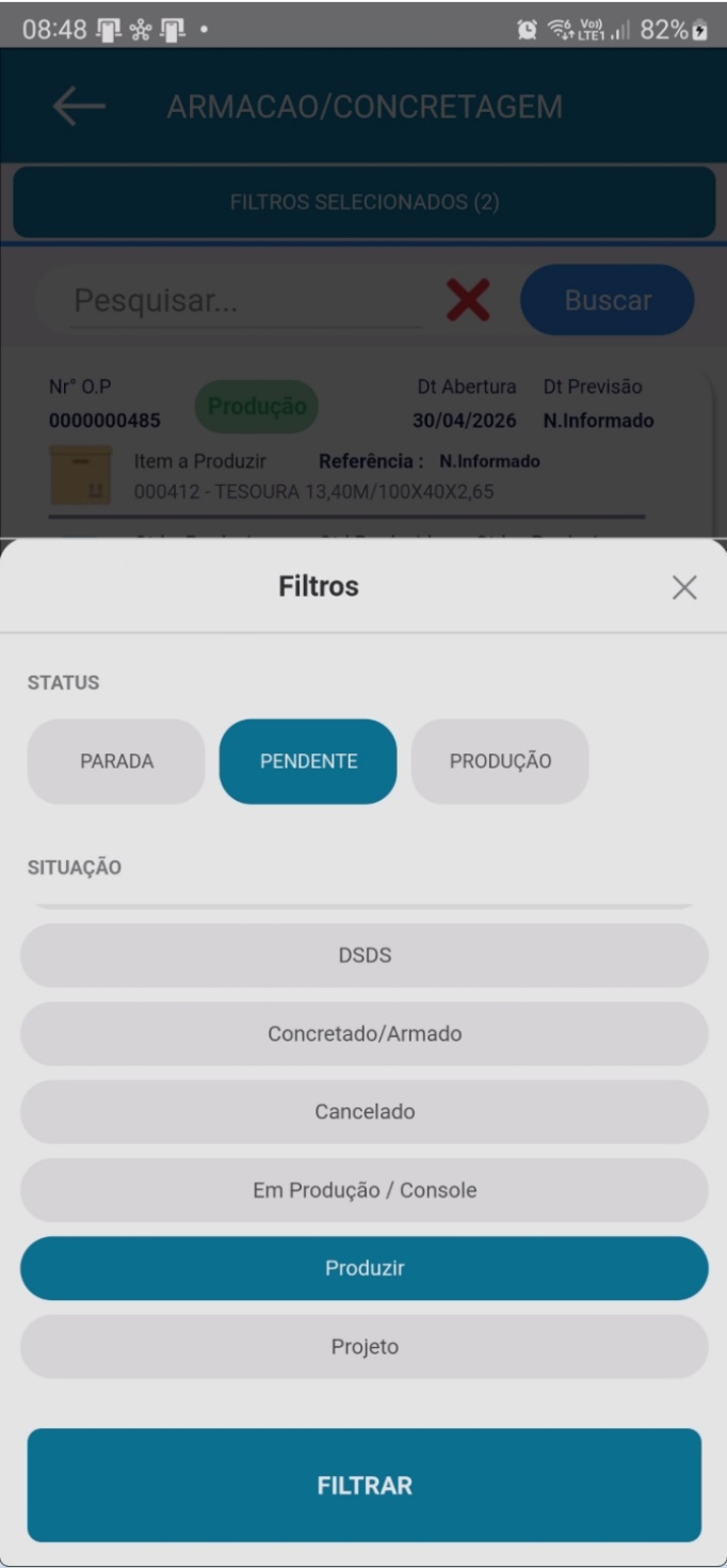 Modal Filtros com STATUS PENDENTE selecionado e destacado, seção SITUAÇÃO com opções DSDS, Concretado/Armado, Cancelado, Em Produção / Console, Produzir (selecionado) e Projeto; indicador FILTROS SELECIONADOS (2) visível no topo; botão FILTRAR na parte inferior